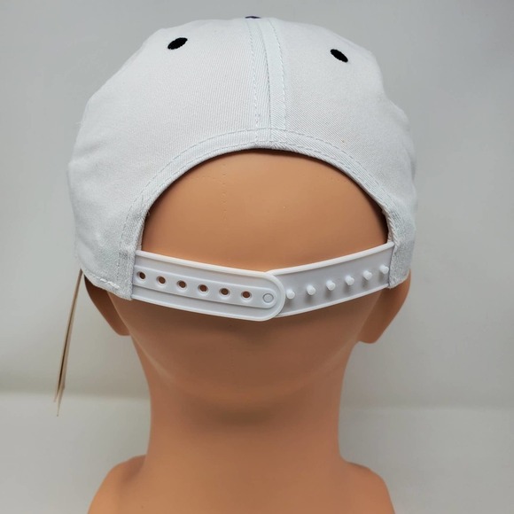 Miniso Life Marvel Embroidered Logo Snapback Adjustable Trucker Hat NEW - Picture 4 of 9